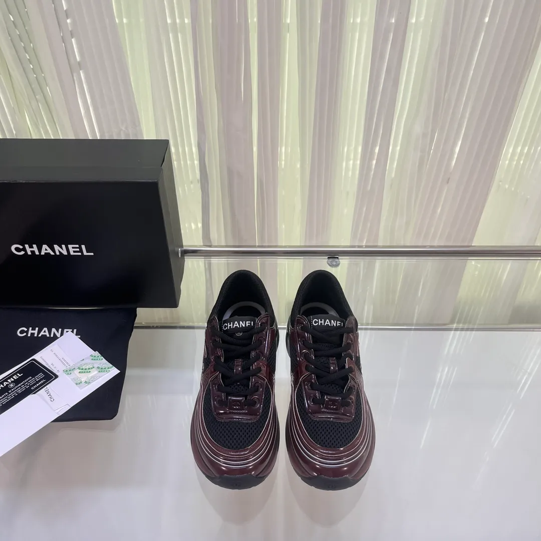 👟👟Ex-factory price 640👟👟 Latest 5 colors! Super pretty! 2023 super popular Chanel Chanel 23C King of Horns series casual sports shoes, incomparably beautiful and easy to wear, absolute fairy style, very light, super soft inside, super comfortable, breathable upper design, high-end color matching, versatile, must-have model of the year, upper: cowhide and cloth stitching, original craftsmanship, lining: breathable mesh, original foam combination outsole, size: 35-45